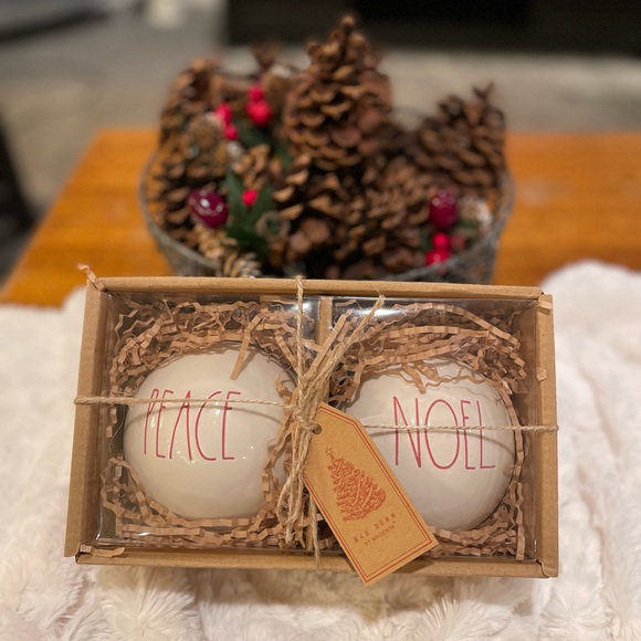 RAE DUNN by Magenta "PEACE, NOEL” Christmas Ornament Set of 2 - Picture 4 of 4